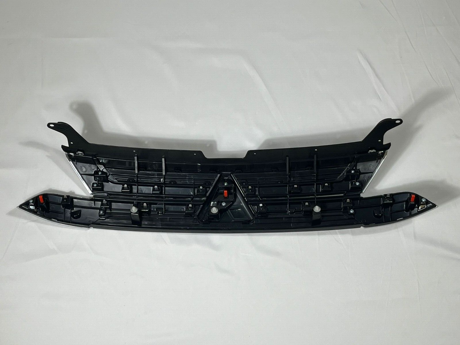 MITSUBISHI OUTLANDER 2019-2024 Front Grill Grille Chrome 7450B289