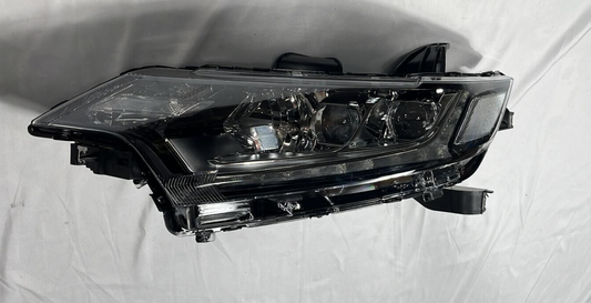 MITSUBISHI OUTLANDER 2016-2024 FRONT XENON DRL HEADLIGHT HEADLAMP PASSENGER N/S